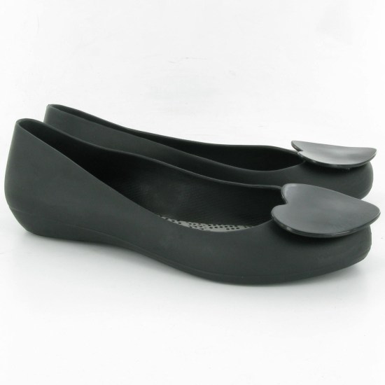 MEL-POP-HEART-FLAT-PUMP-BLACK