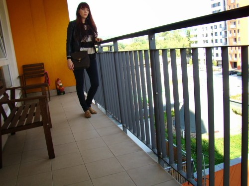 leather jacket, skinny jeans, leopard print topshop shoes