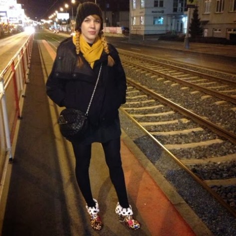 lounge leopard wedges outfit