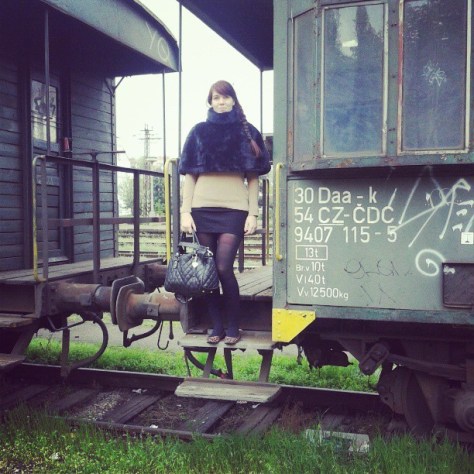 sisley fake fur cape