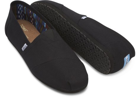toms black classic